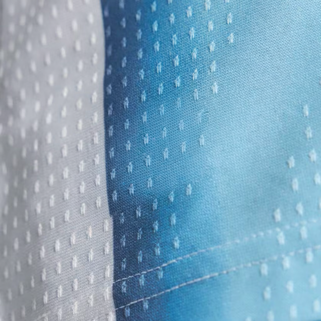 Camiseta Titular Selección Argentina 26 Versión Jugador White / Icey Blue / Light Blue