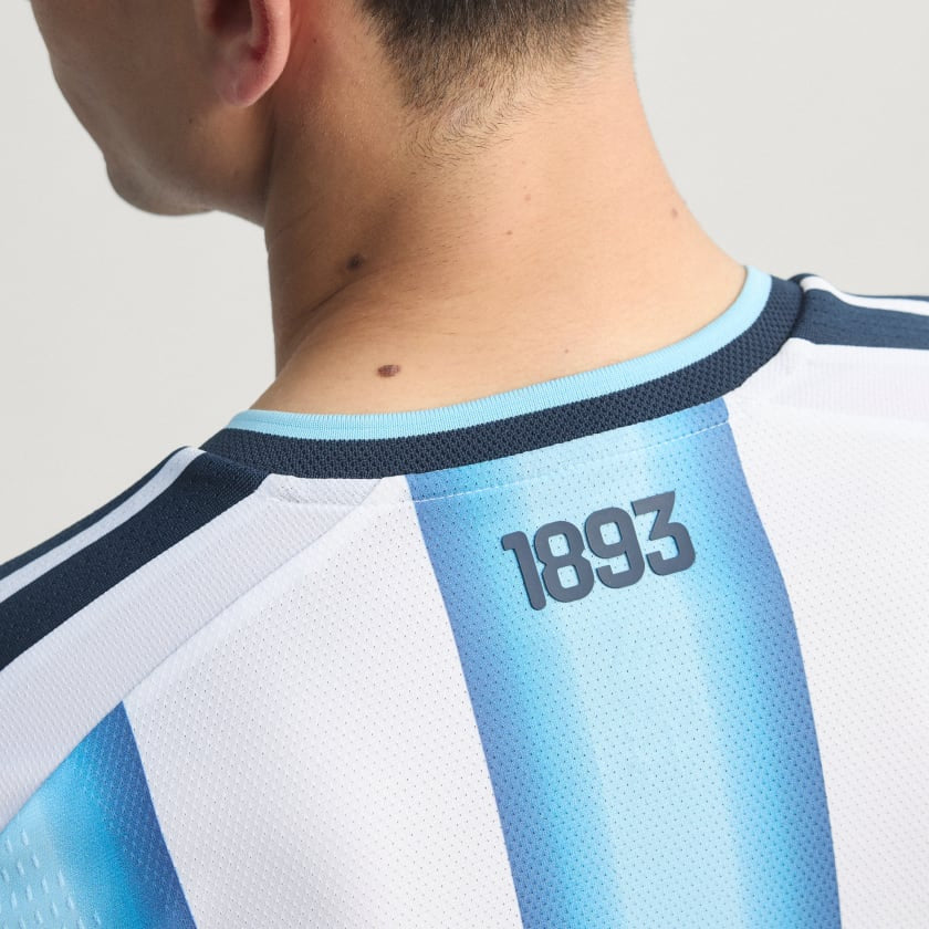 Camiseta Titular Selección 26 Manga Larga Versión Jugador White / Icey Blue / Light Blue